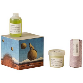 Momo holiday boxed set